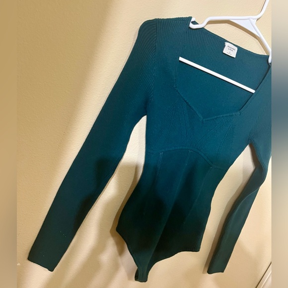 Abercrombie & Fitch Ribbed Knit Sweater Bodysuit - Picture 6 of 14